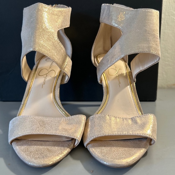 Jessica Simpson Mekos Gold Shimmer, Cutout Heels with Back Zipper, Size 8 - Picture 2 of 7